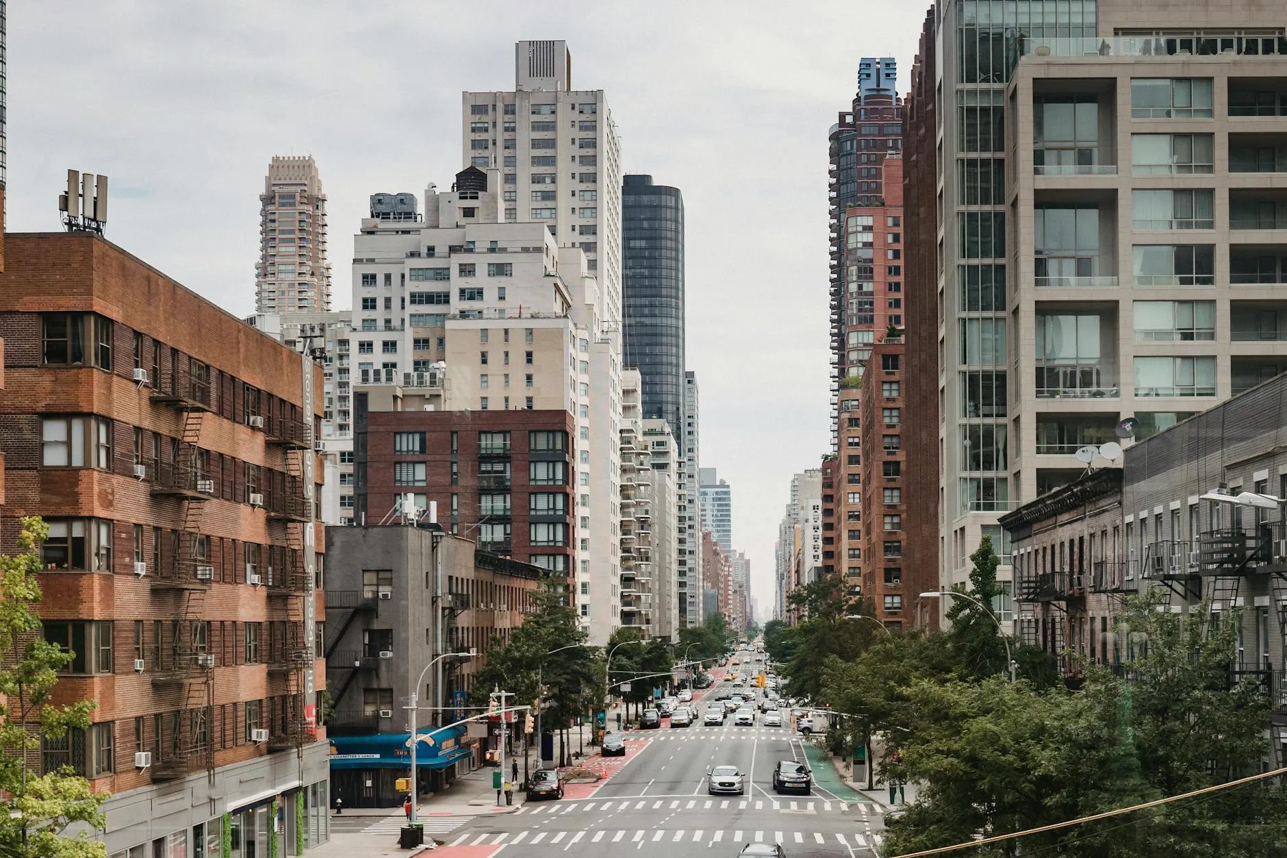 SEO para Negocios Hispanos en New York  –  Estrategia Completa