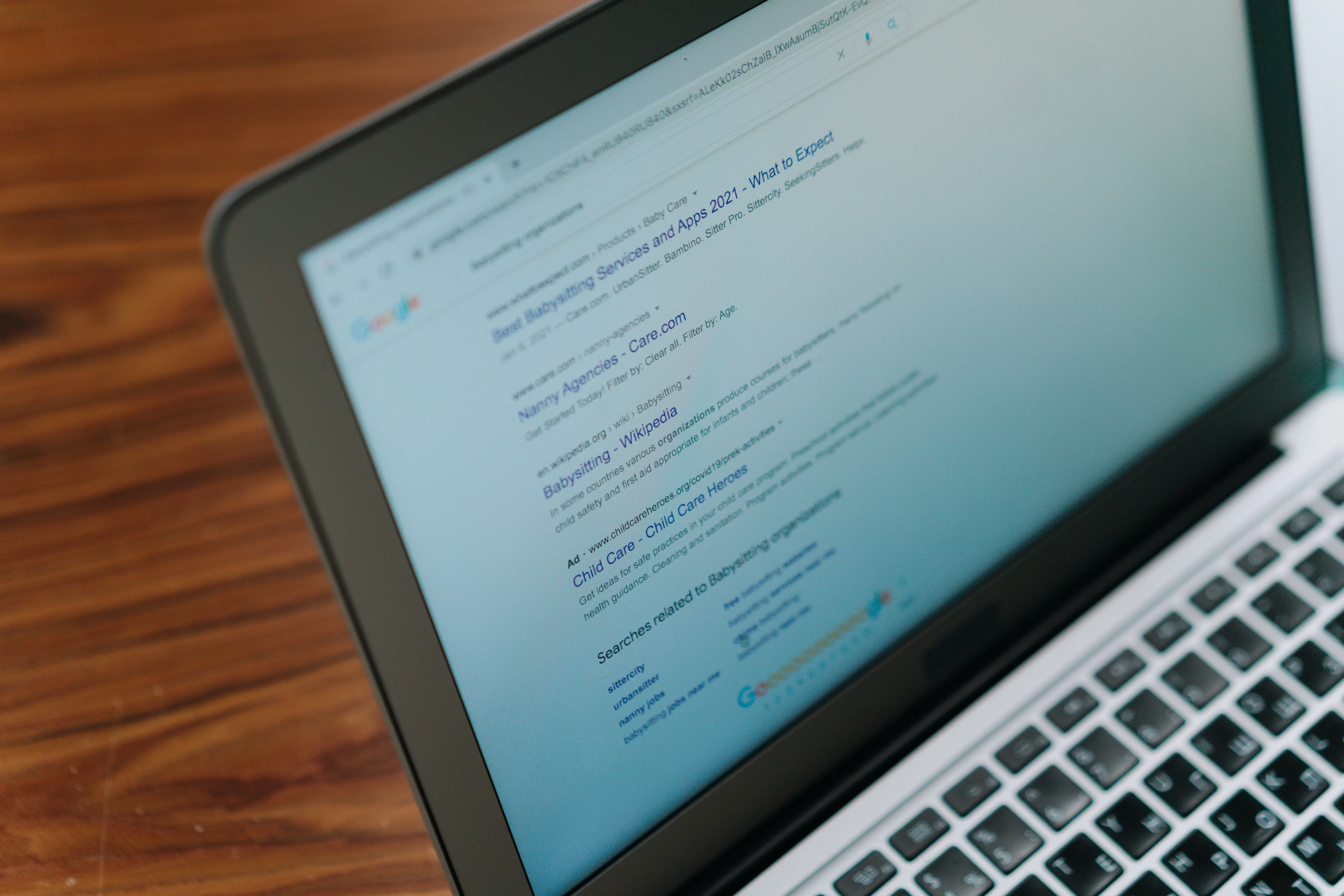 Resultados de Google en un portátil — publicidad en Google para una empresa de la Ciudad de México